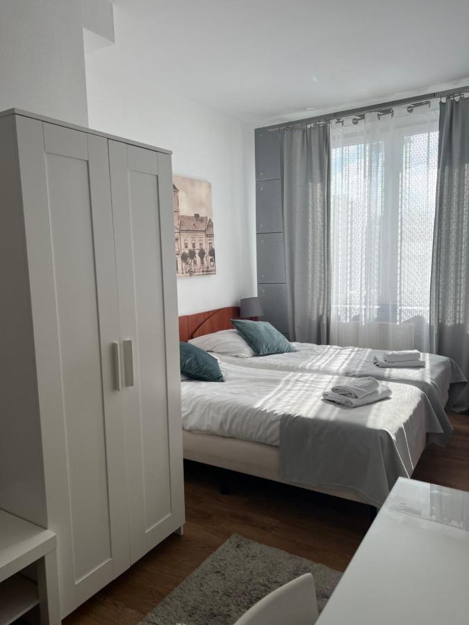 Hotel Turkovia Turek Εξωτερικό φωτογραφία