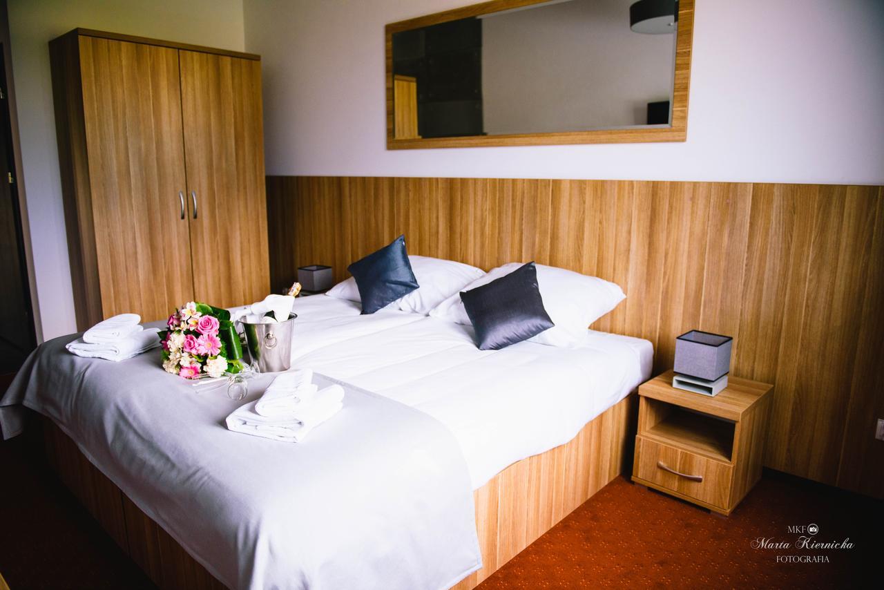 Hotel Turkovia Turek Εξωτερικό φωτογραφία